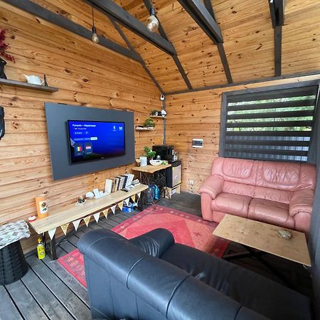 Villa Свояхата Switjas Exterior foto