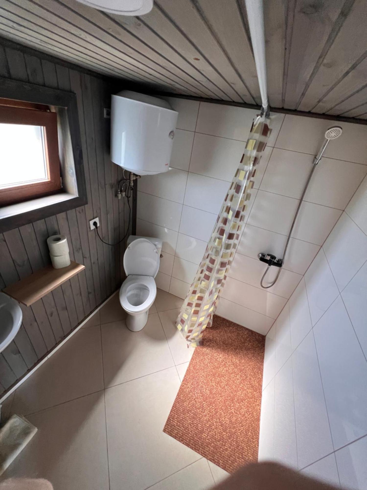 Villa Свояхата Switjas Exterior foto